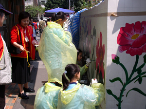 風雨天中進行繪畫